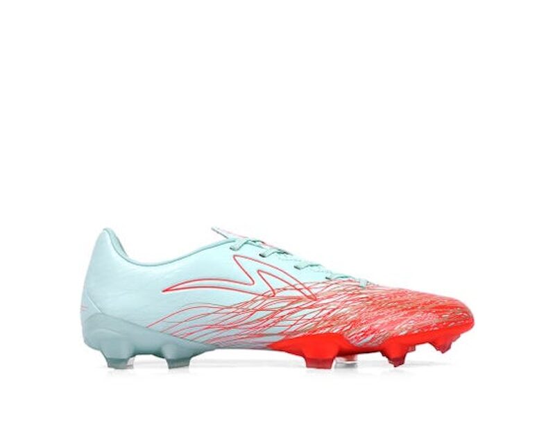 6 Rekomendasi Sepatu Bola Specs : Desain, Jenis, dan Harganya